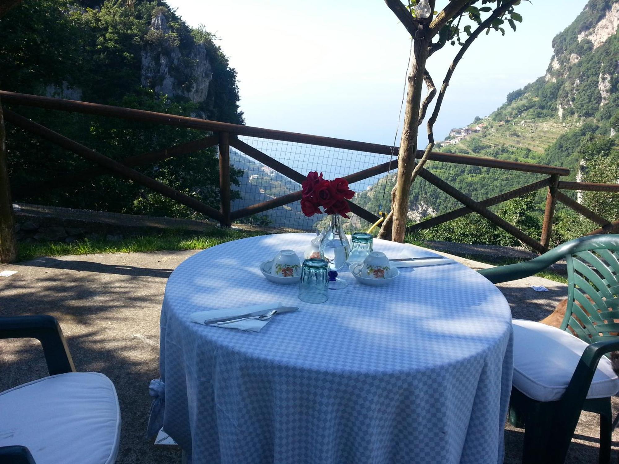 Bed and Breakfast La Cicogna Аджерола Экстерьер фото