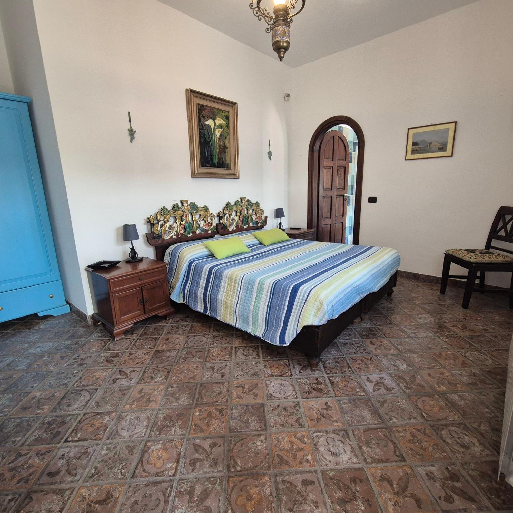 Bed and Breakfast La Cicogna Аджерола Номер фото